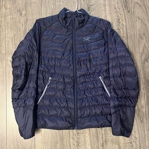 Arc'teryx women’s cerium Lt Navy Jacket